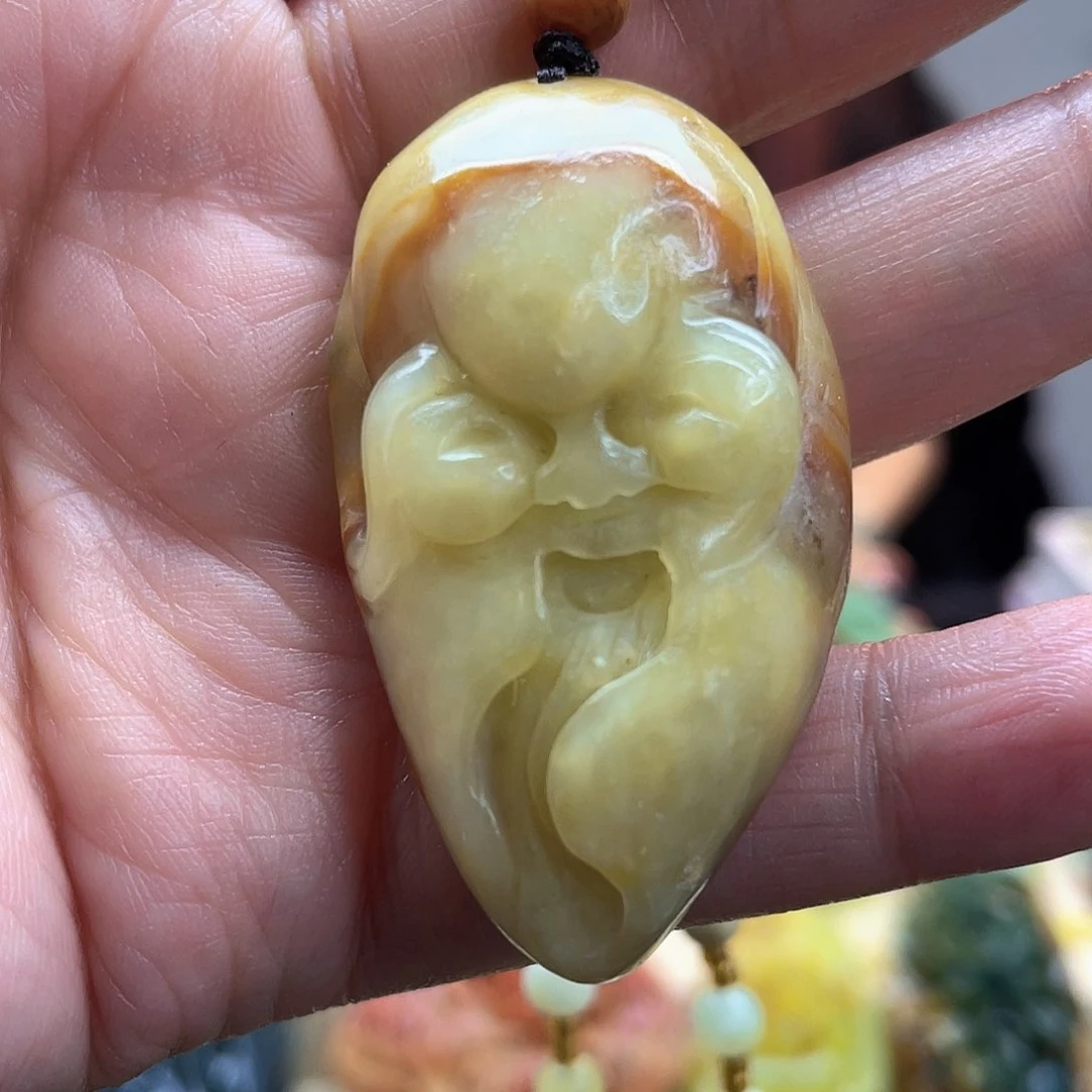 蛇纹石玉颈饰未镶嵌