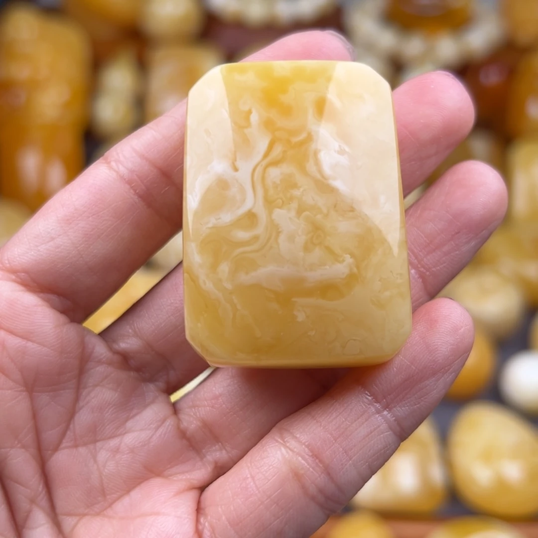 琥珀颈饰未镶嵌纯天然琥珀蜜蜡无优化