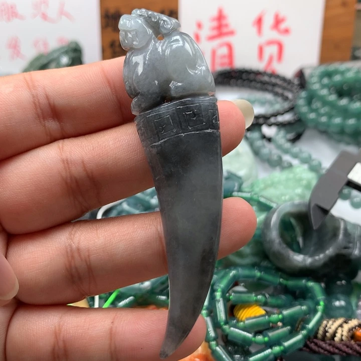 翡翠颈饰未镶嵌保真天然A货翡翠