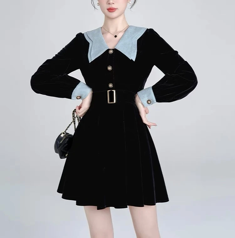 法式娃娃领黑色一体薄绒连衣裙爆款女春季千金风气质收腰裙小礼裙