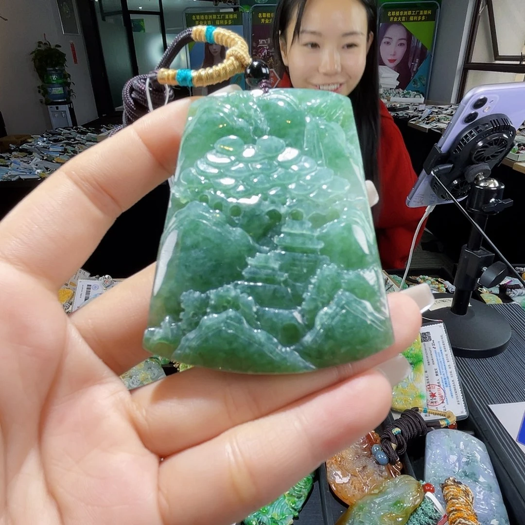 颈饰未镶嵌翡翠一