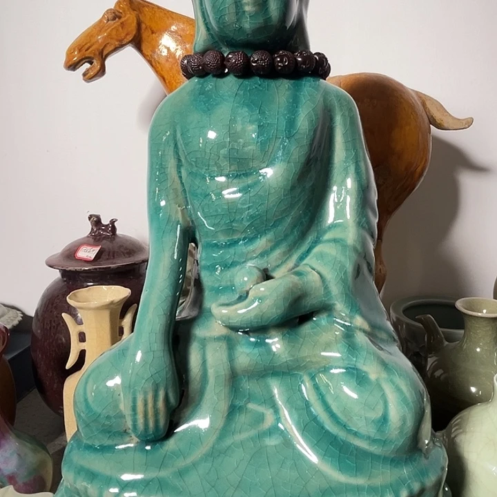 江***月瓷摆件器型美观大方