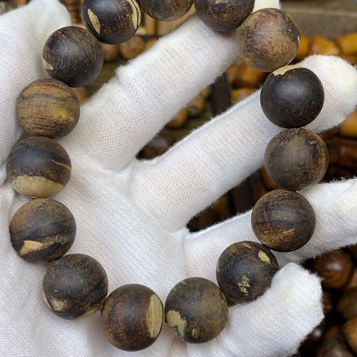 手串贡木1.5墨绿花妖