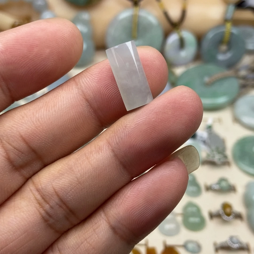 颈饰未镶嵌翡翠23