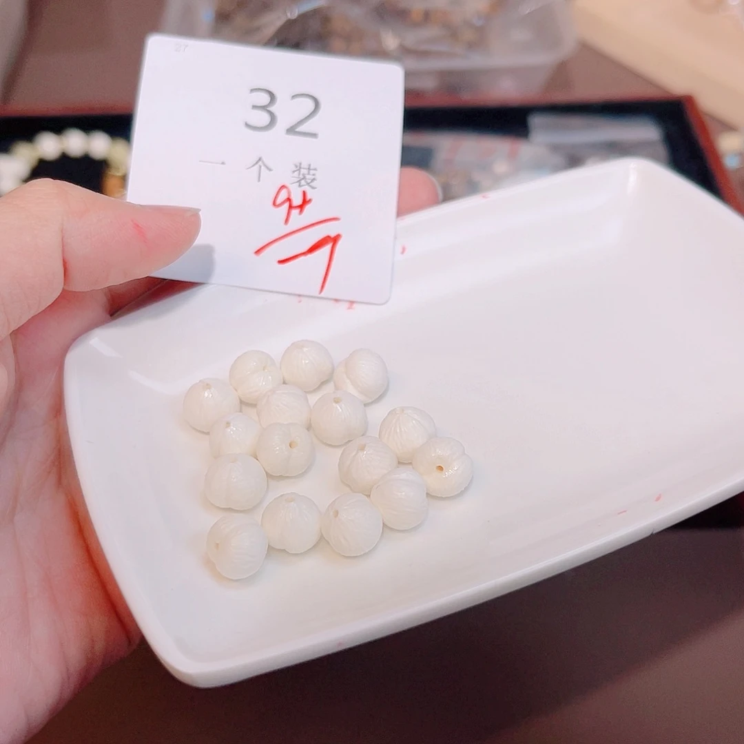 水晶珠宝半成品未镶嵌32 。