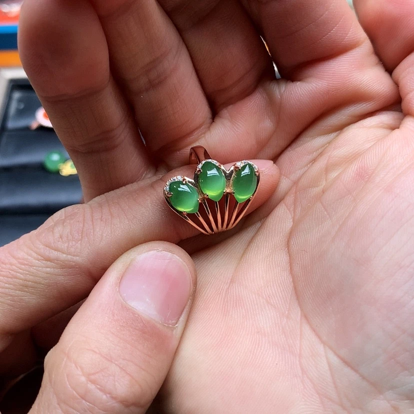 【闪购商品】和田玉戒指银S925镶嵌啊*