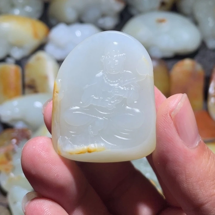 和田玉未镶嵌挂件