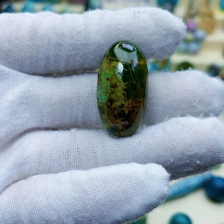 绿松石颈饰未镶嵌