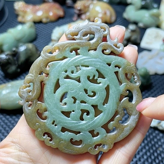 白玉菩提吊坠摆件