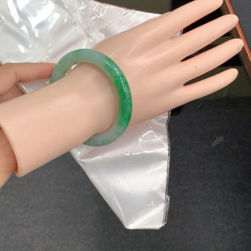 【闪购商品】翡翠手镯未镶嵌翡翠