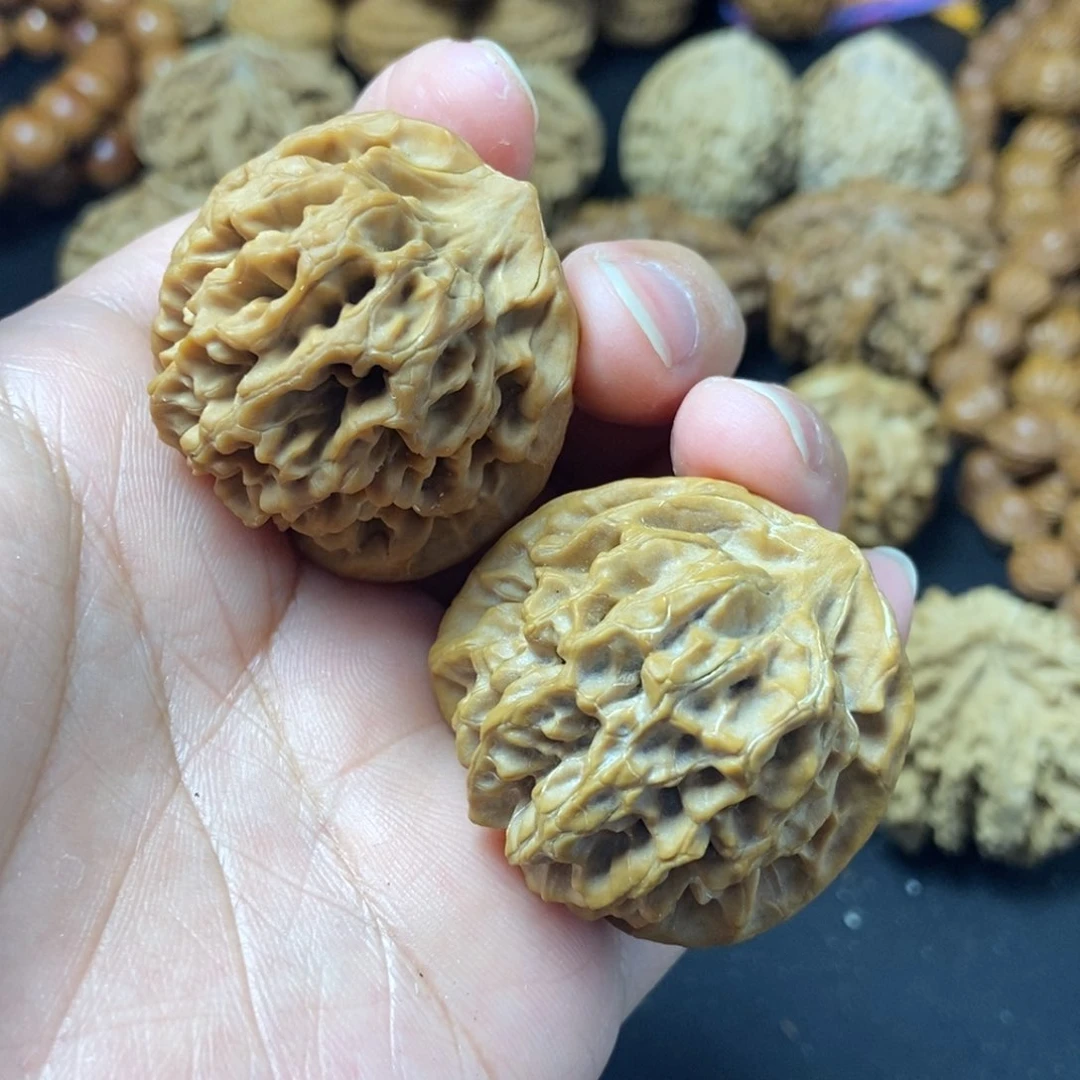 桃核把件叶*殇秦岭核桃秦闷38