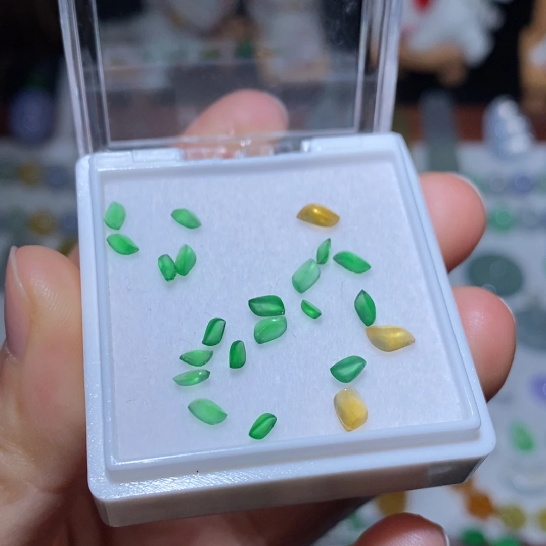 定制翡翠未镶嵌翡翠