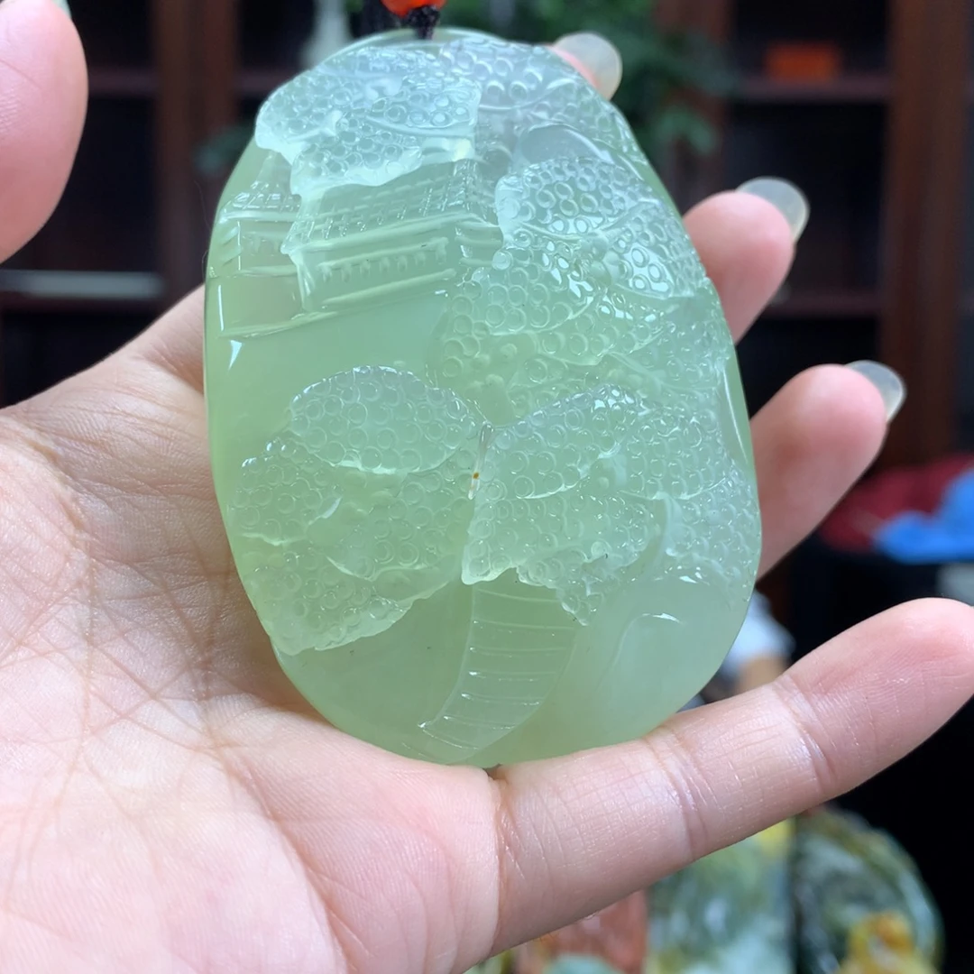 蛇纹石玉未镶嵌颈饰