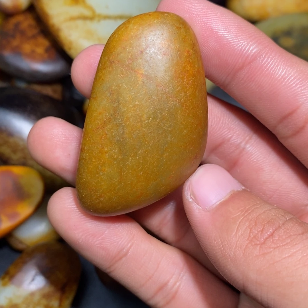 和田玉未镶嵌珠宝奇石