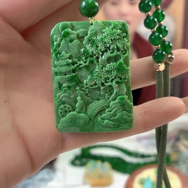 翡翠未镶嵌颈饰翡翠