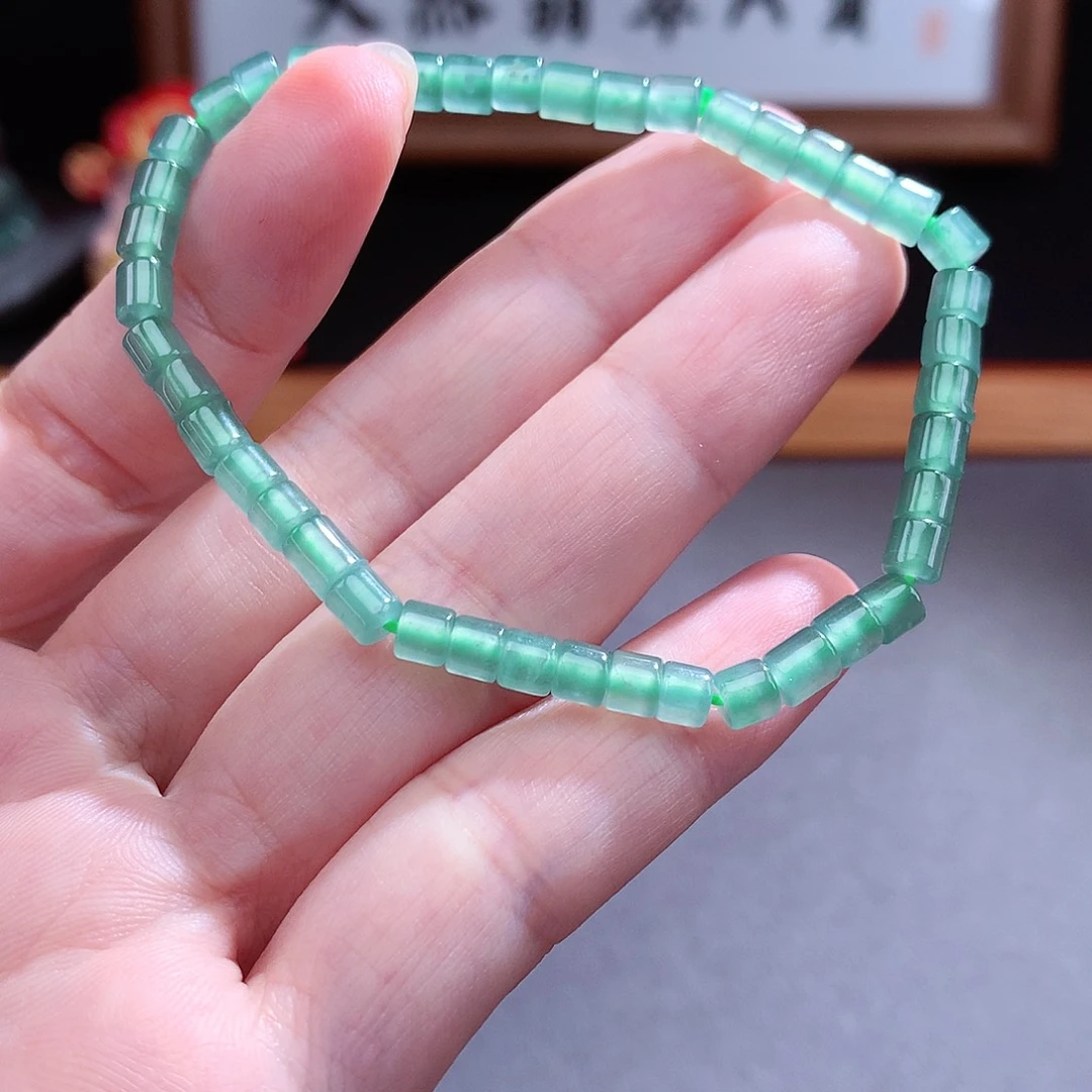 翡翠手镯（圆镯）未镶嵌