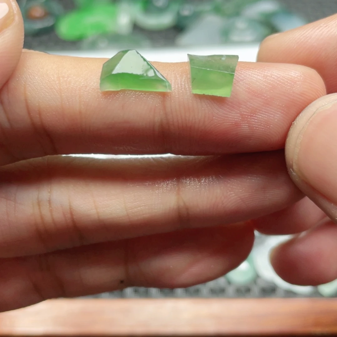 定制翡翠未镶嵌翡翠