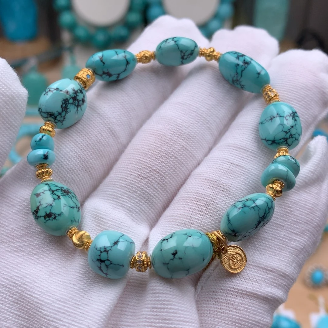 绿松石未镶嵌珠宝奇石