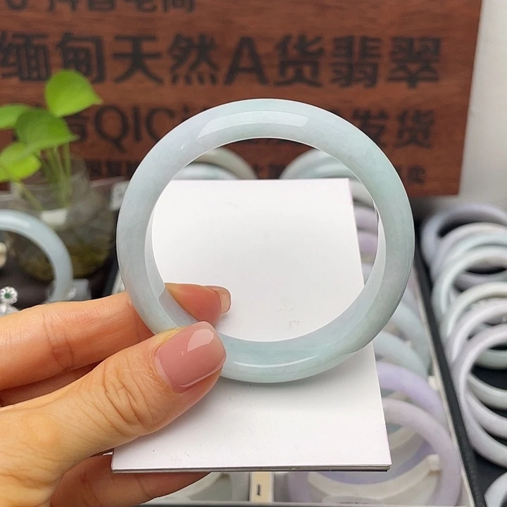 未镶嵌手镯翡翠小纹裂