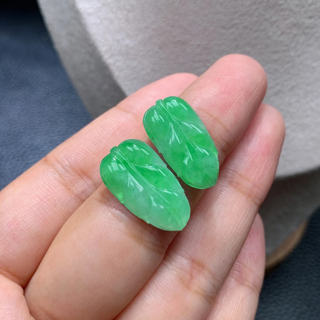 缅甸翡翠A货老坑冰种淡阳绿金枝玉叶一对耳坠耳钉吊坠20*11.5*2.8