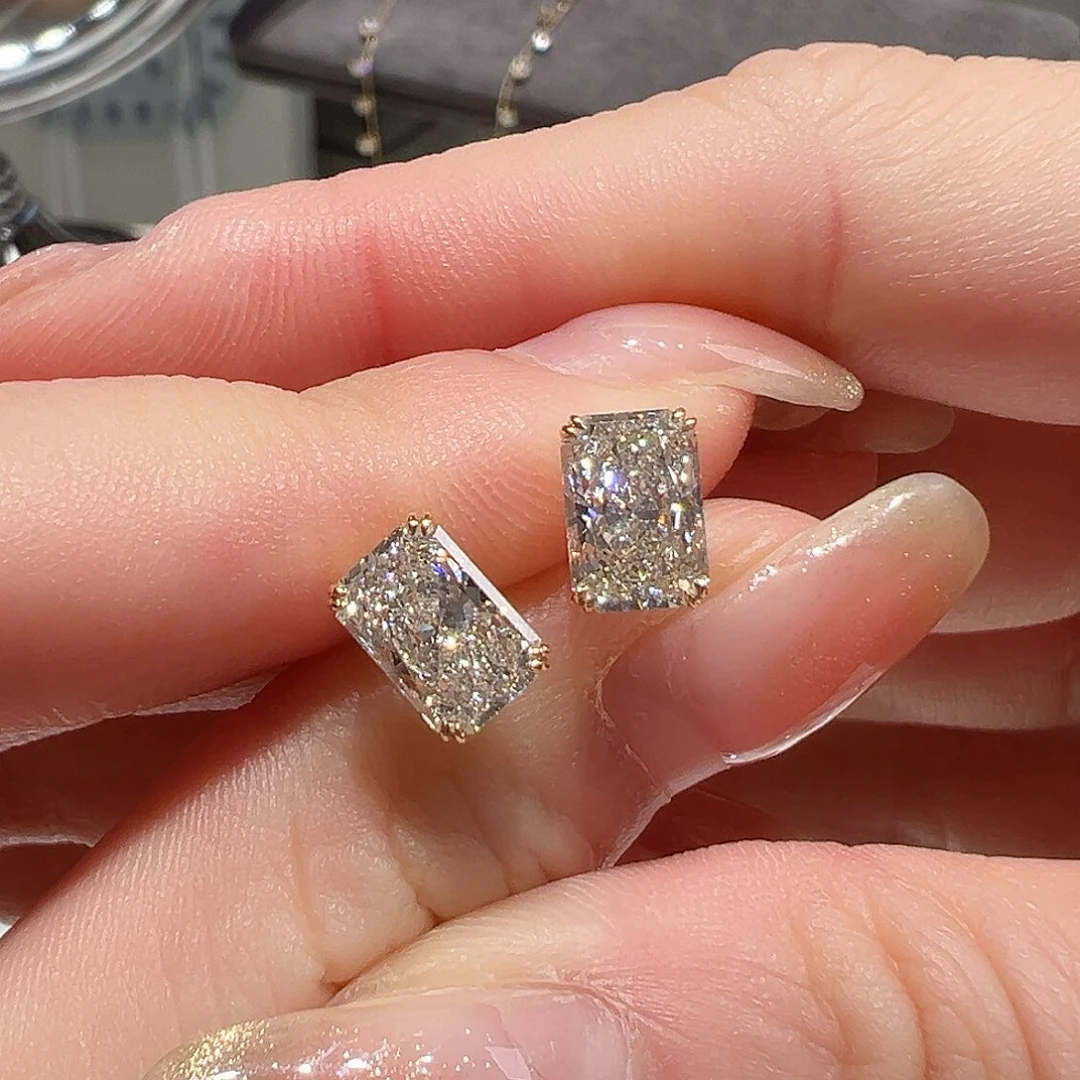 耳饰18K金镶嵌实验室培育钻石?****?2.5 孤品放漏