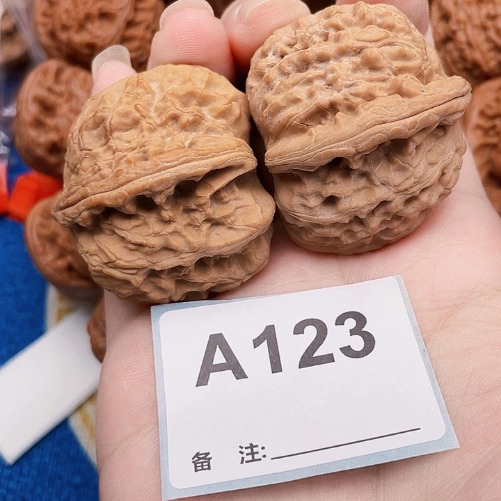 文玩核桃吊坠核桃