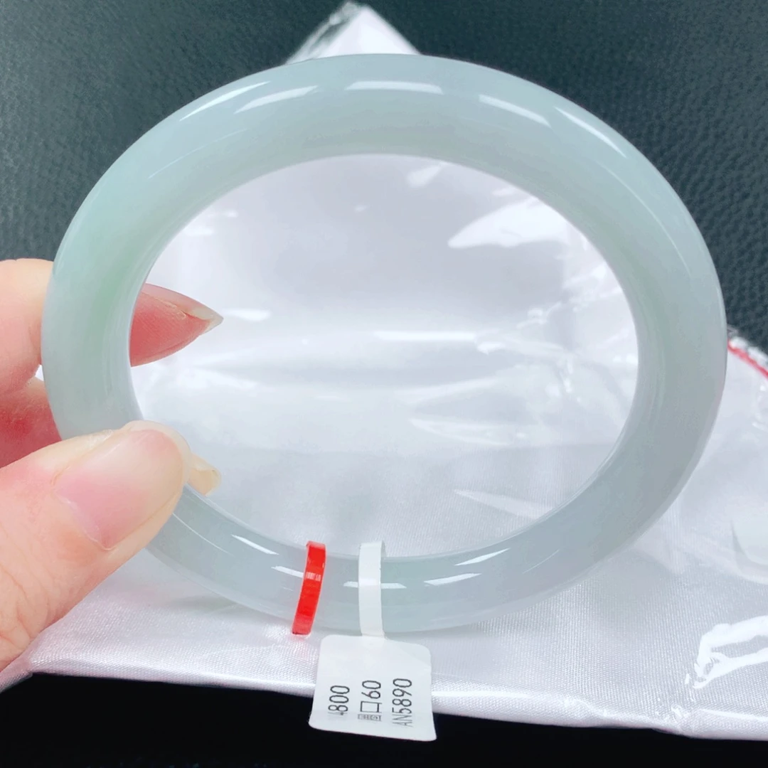 翡翠未镶嵌手镯61圈