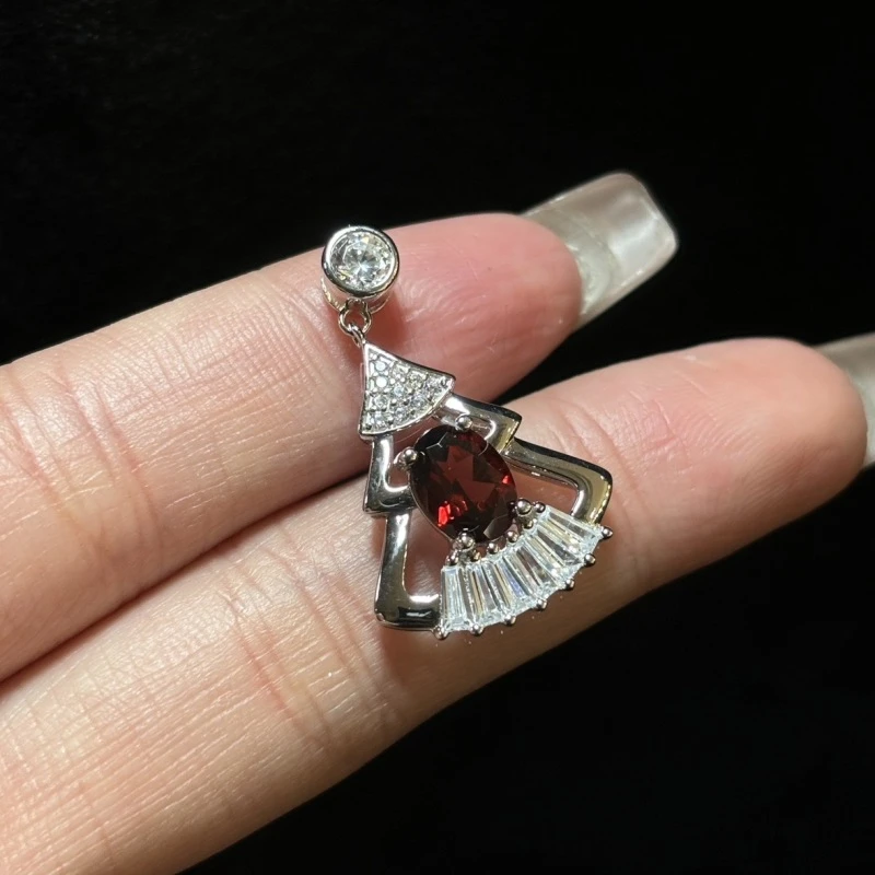 天然石榴石吊坠天然石榴石吊坠【多样性发其一】【多样性发其一】