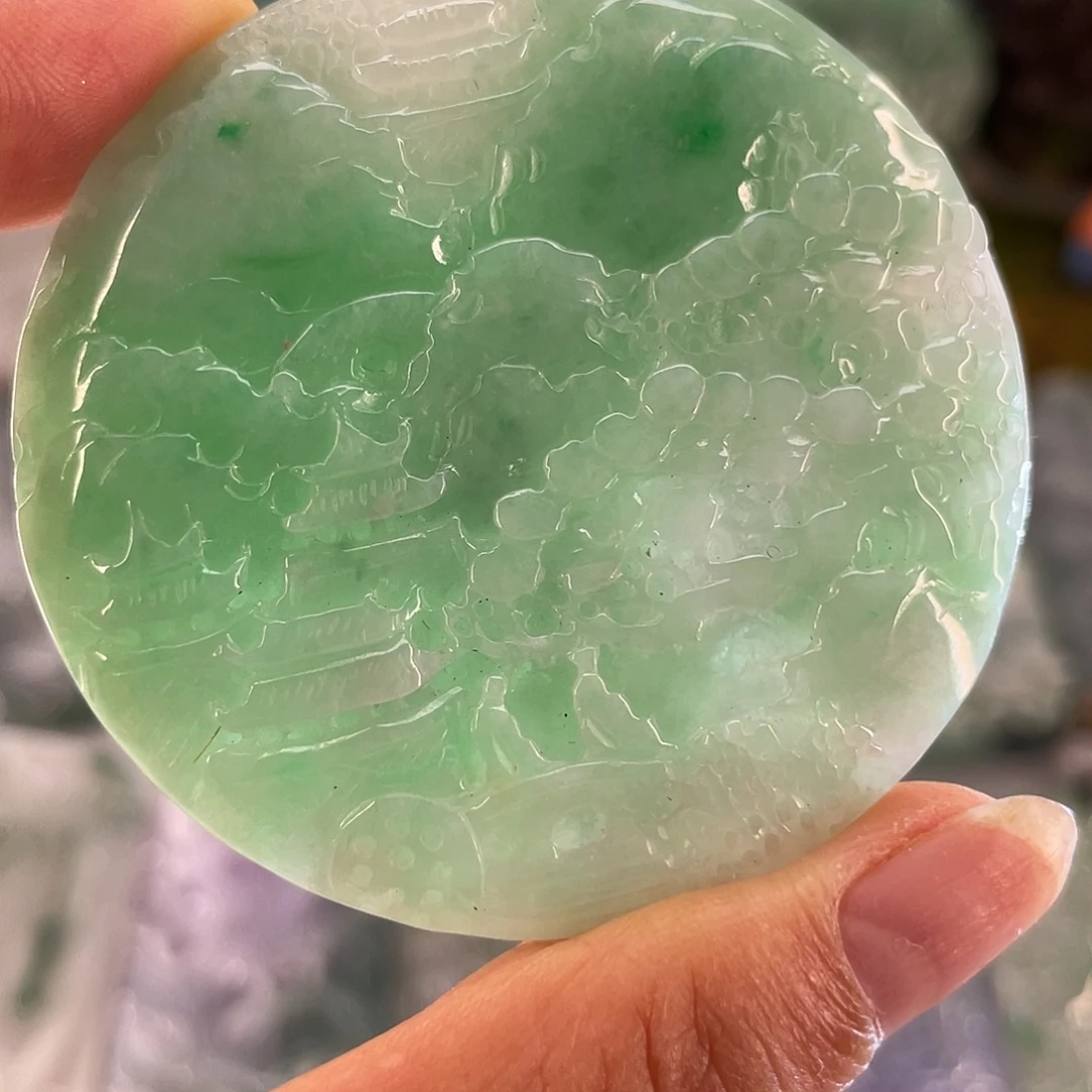 颈饰未镶嵌翡翠山水牌