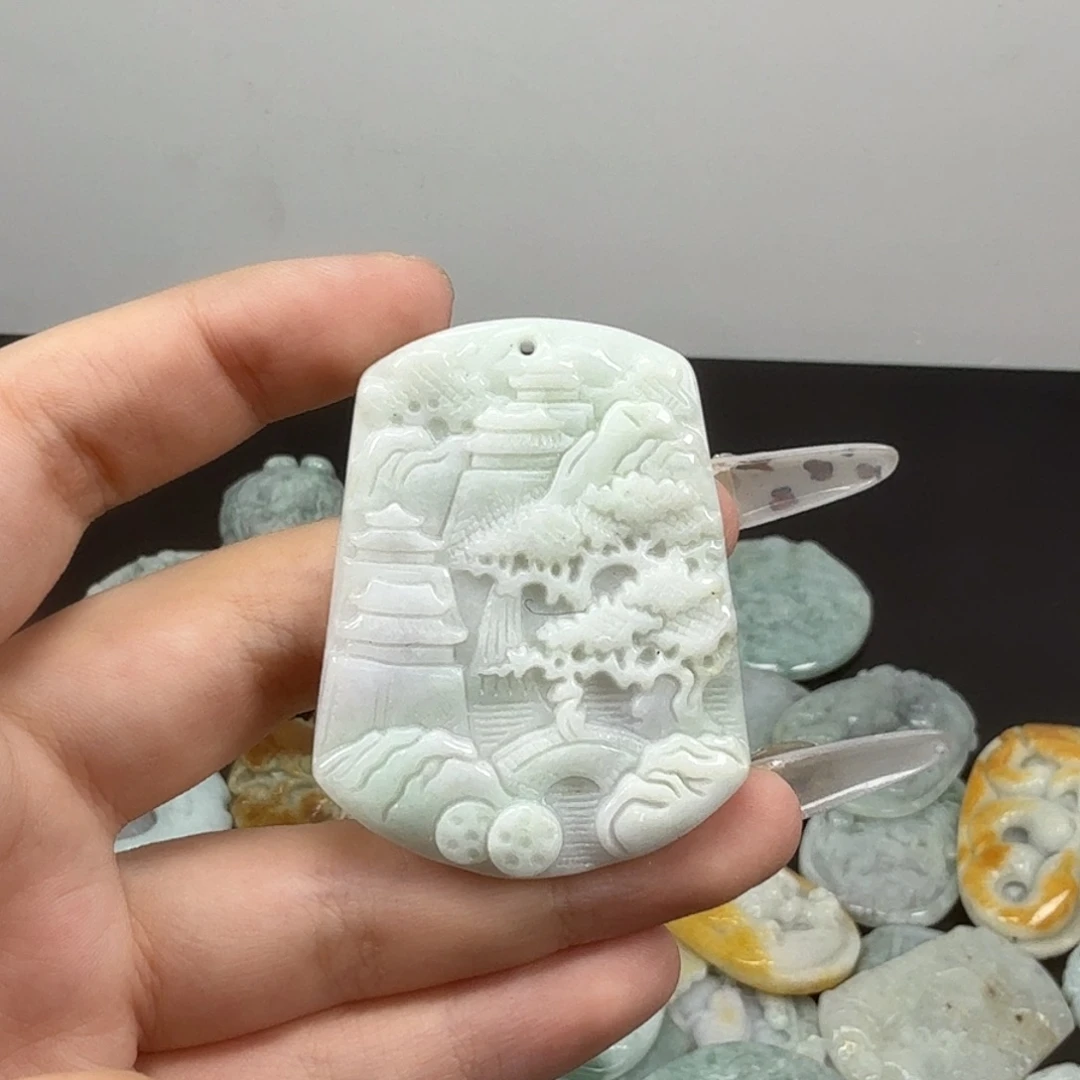 翡翠未镶嵌颈饰翡翠