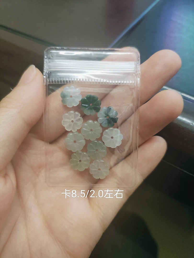 天然缅甸翡翠小花花