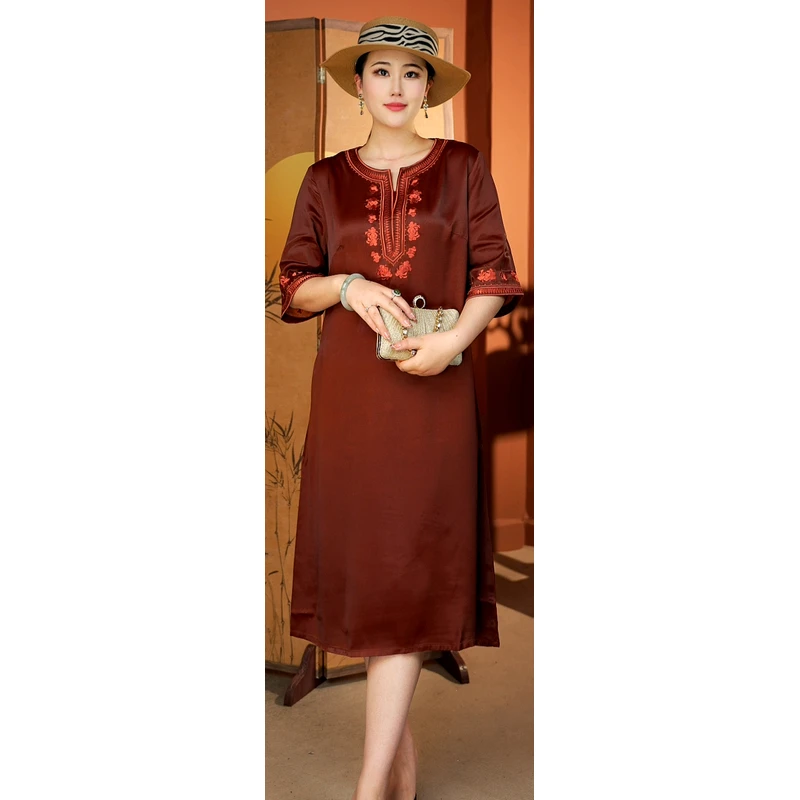 （清秀）2025夏季新款重工刺绣高端连衣裙