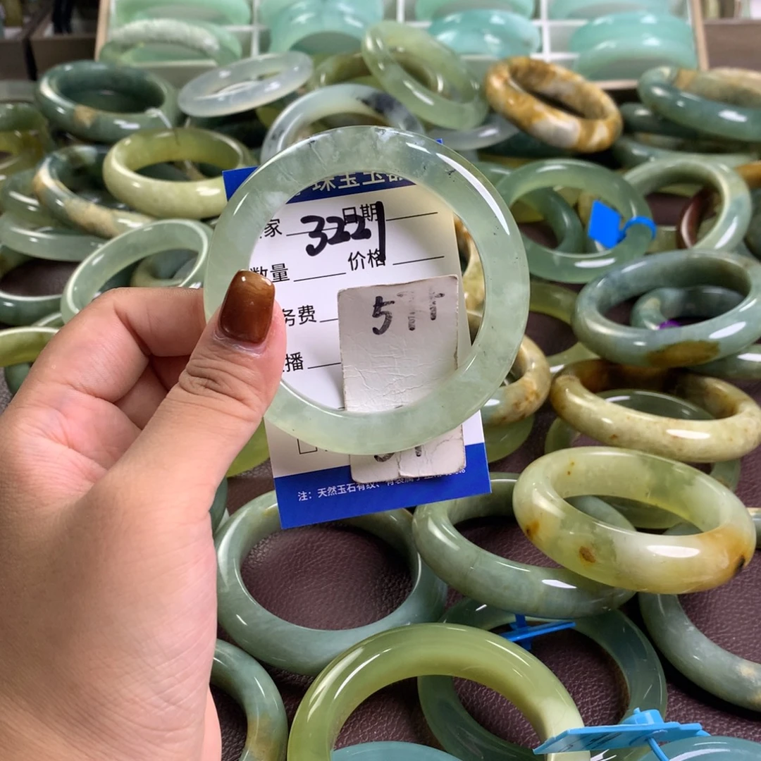 未镶嵌蛇纹石玉手镯3221