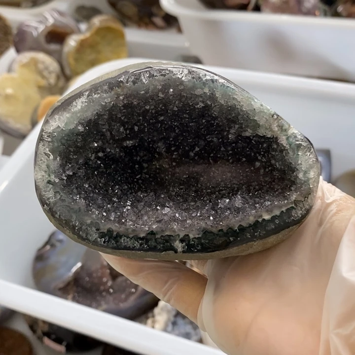 紫晶未镶嵌珠宝半成品4