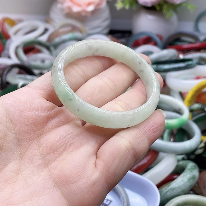 翡翠未镶嵌手镯手镯
