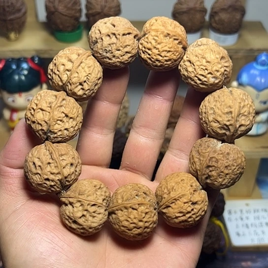 文玩核桃把件4号铁核手盘串