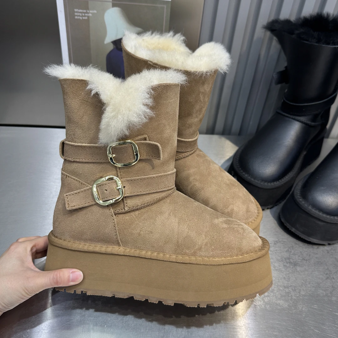 冬季加绒保暖毛一体厚底防滑两穿雪地靴女款时尚百搭棉靴