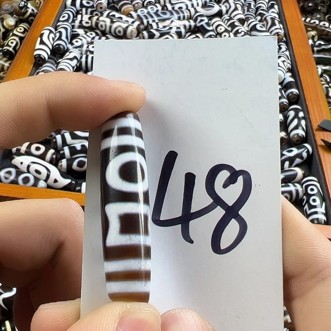 玛瑙/玉髓颈饰未镶嵌马*