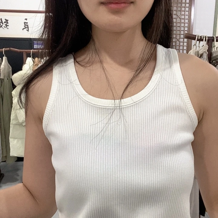 白色吊带xl哈哈哈哈哈