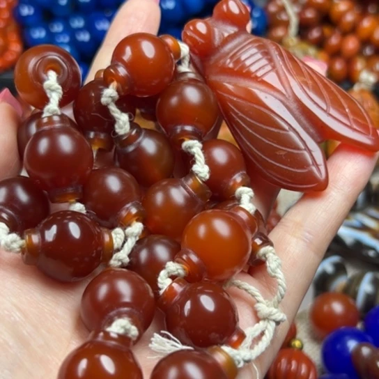 新***馆玛瑙/玉髓未镶嵌颈饰