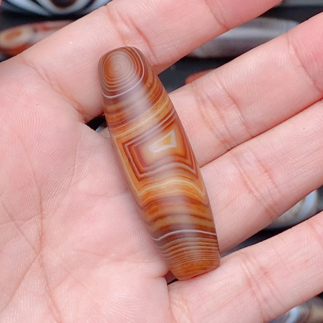 合金颈饰玛瑙/玉髓起****。