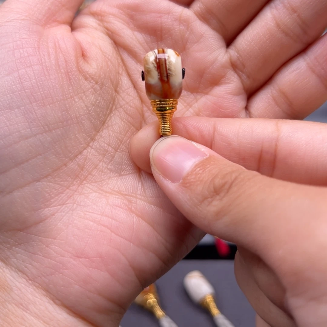 琥珀未镶嵌裸石9.3mm