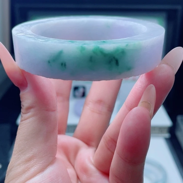 未镶嵌瑕疵漏定制翡翠
