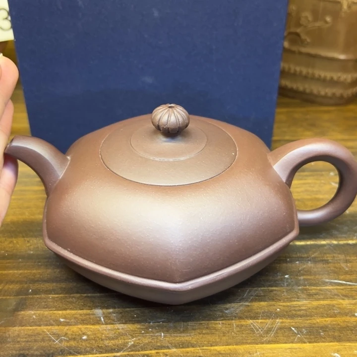 紫砂壶等艺术精品