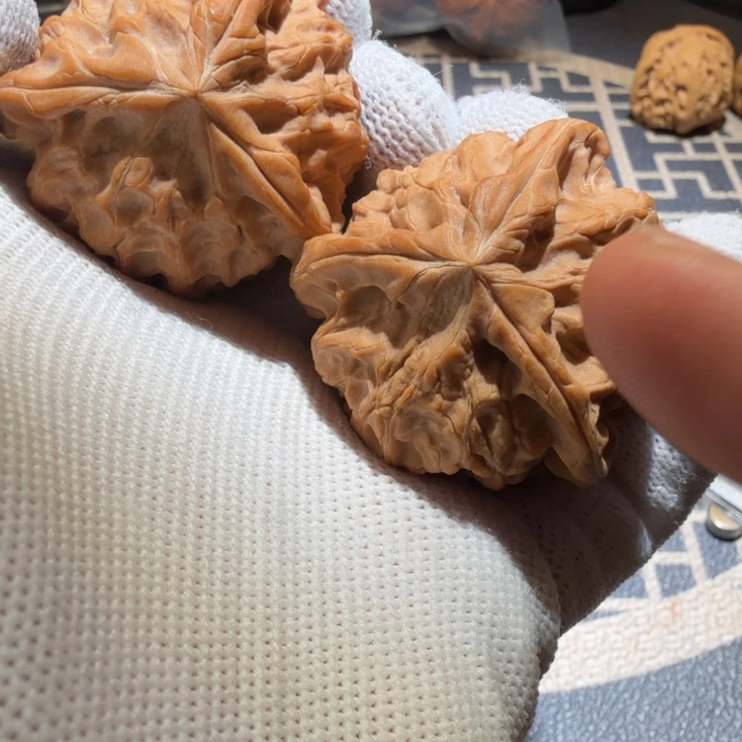 W***g文玩核桃把件锦鸿三棱