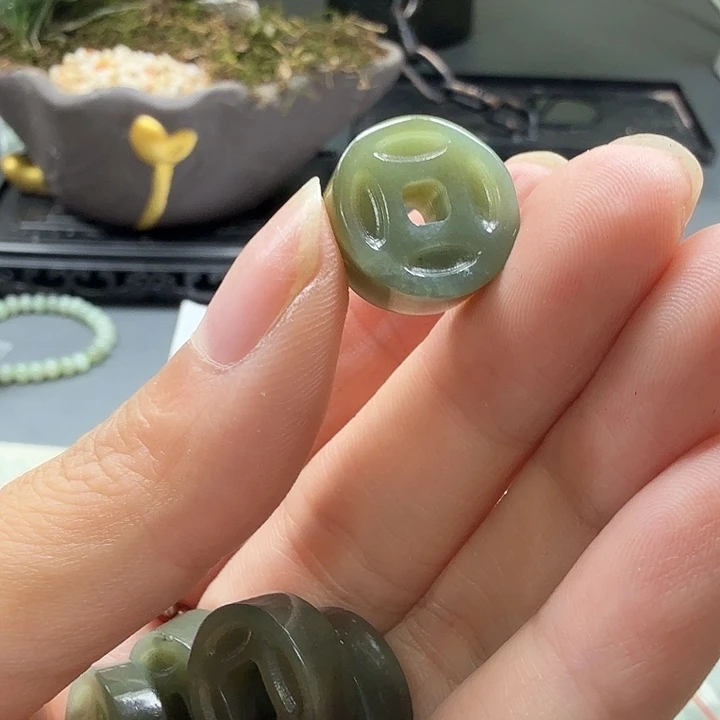 和田玉未镶嵌颈饰31