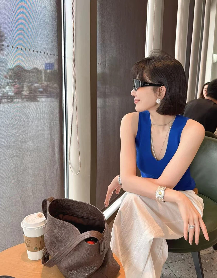 【Winnie】夏季宝蓝色针织背心