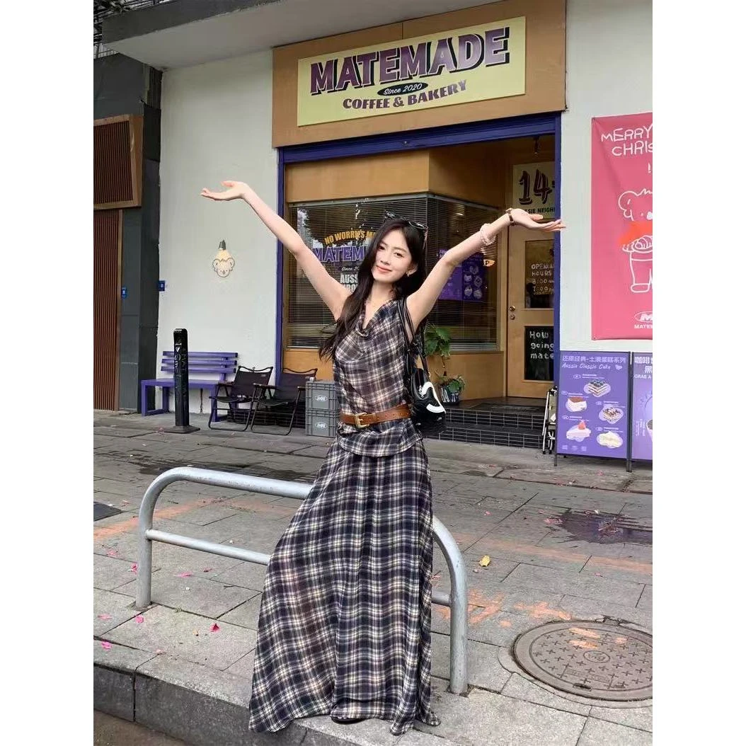 老钱风荡领无袖吊带背心女夏季韩系复古高腰格纹半身裙套装8481