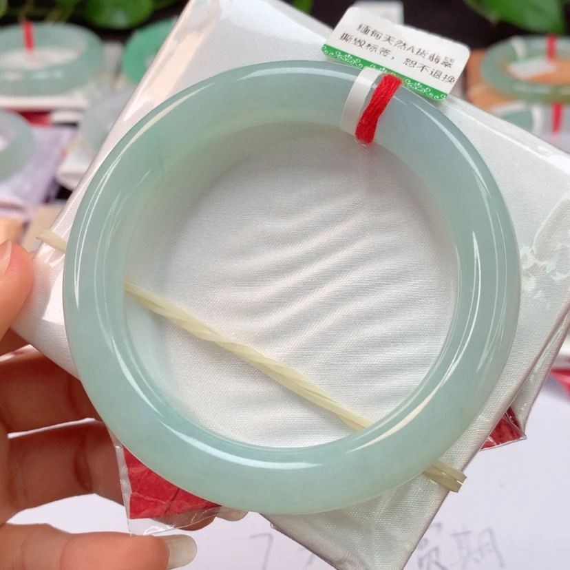 【闪购商品】翡翠手镯未镶嵌天然翡翠手镯