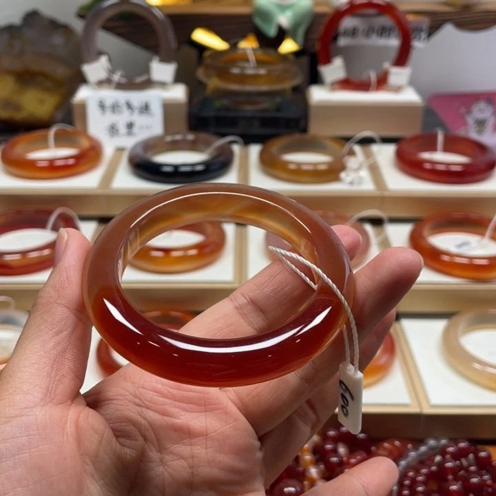 玛瑙/玉髓未镶嵌手镯